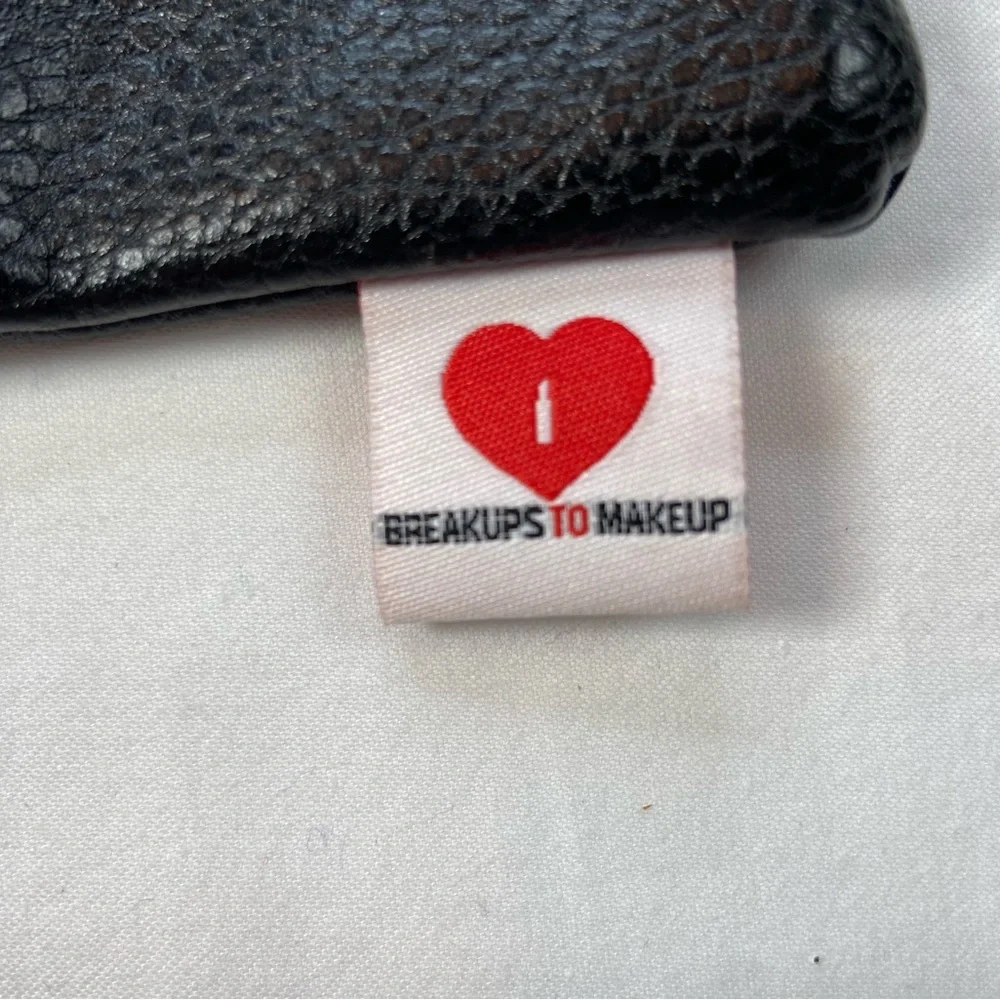 Sephora Make Up Bag, All Dressed Up & Ready to Glow 8x8.5”‎ Breakups to Makeup